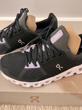 On Running Couldswift- Black/Lavender
